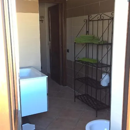 Al 32 Y 3 Bed & Breakfast 2*